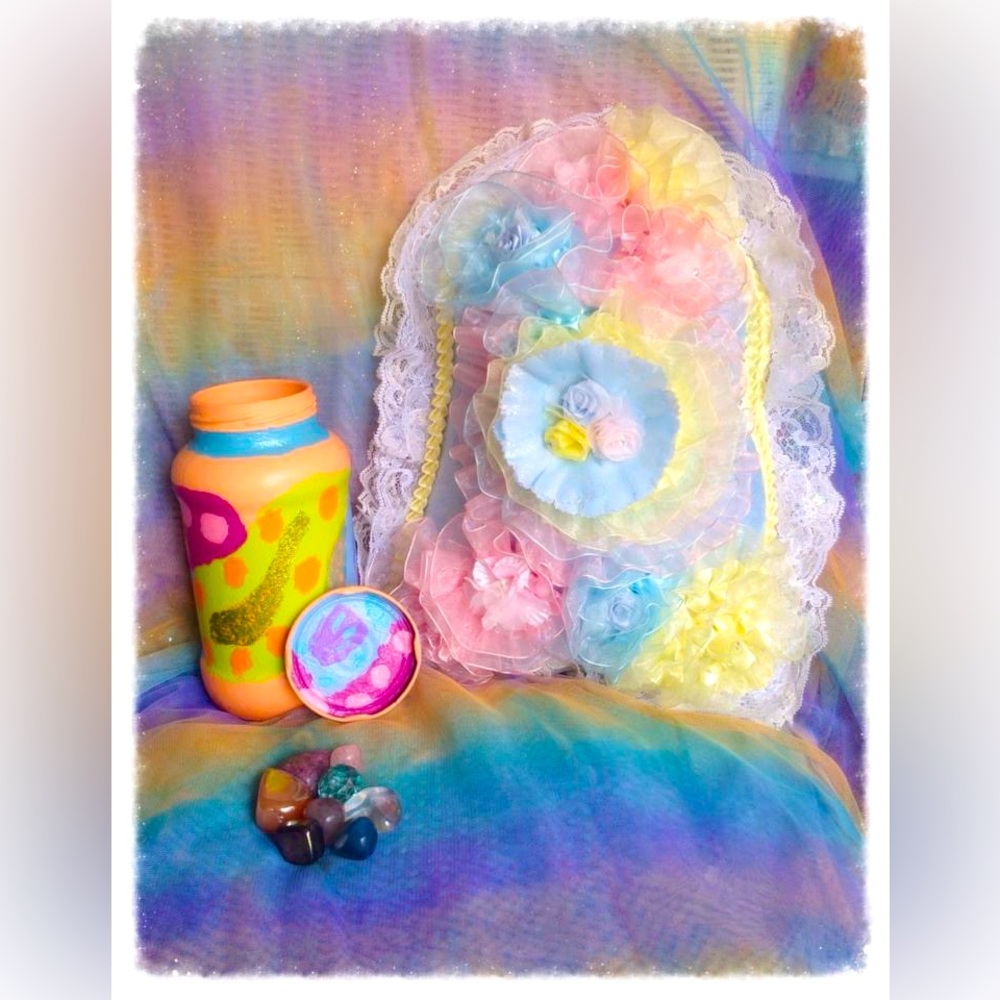 Hand Crafted Mystical Mountains Gypsy Jar - Picture 6 of 7